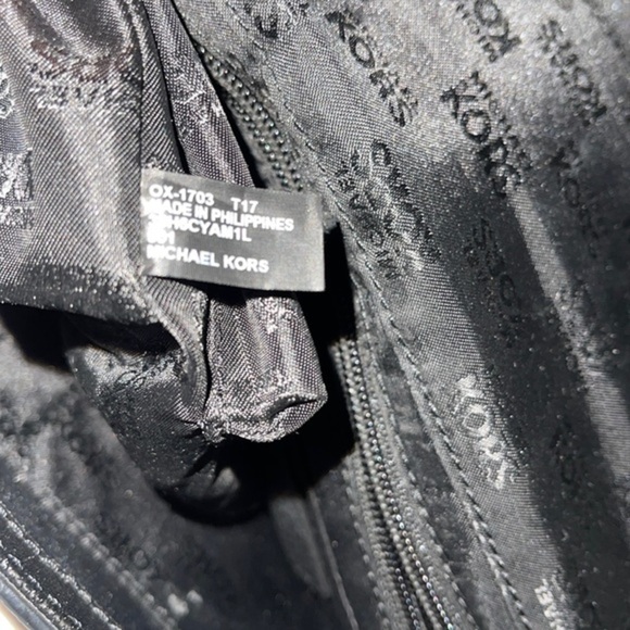 Michael Kors “Callie” black Flap Satchel - Picture 7 of 7